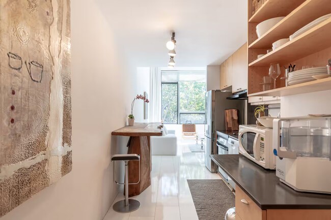 1510 Park Ave, Unit Studio in Emeryville, CA - Building Photo - Building Photo