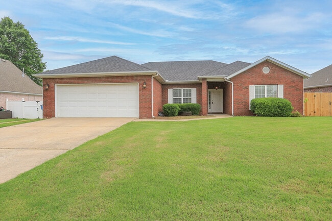 303 Cross Ln in Bentonville, AR - Building Photo - Building Photo