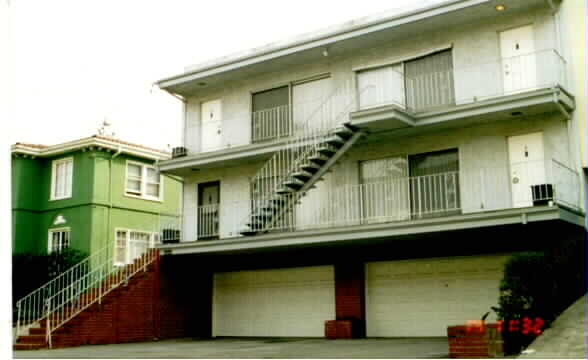 2640 8th Ave in Oakland, CA - Foto de edificio - Building Photo