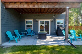 734 Edgewood Pl in Whitefish, MT - Foto de edificio - Building Photo