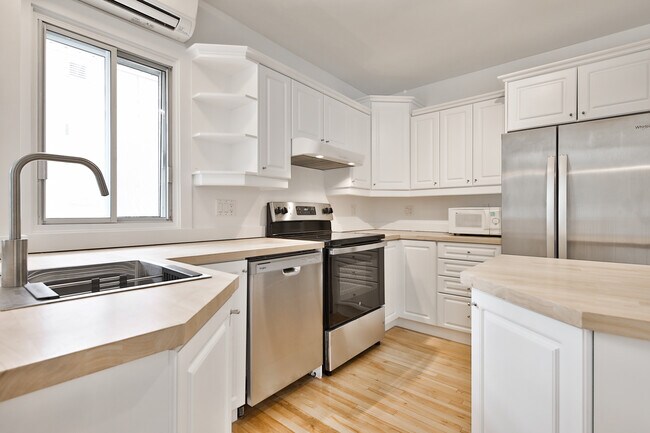 property at 6330 Garnier Rue