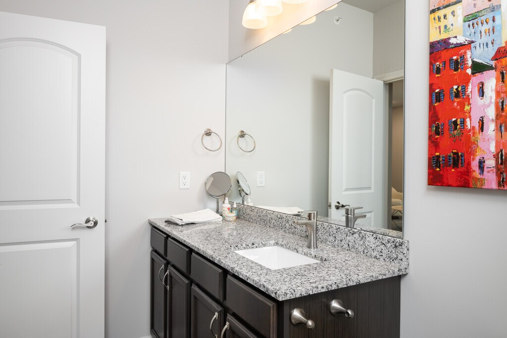 Sugar Creek Apartments in Fenton, MO