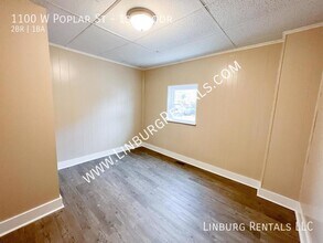 1100 W Poplar St-Unit -1st Floor in West York, PA - Building Photo - Building Photo