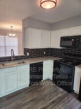806 Castleglen Dr in Garland, TX - Building Photo - Building Photo