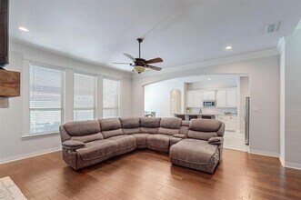 160 Melbourne Dr in Willow Park, TX - Foto de edificio - Building Photo