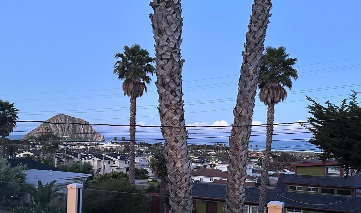 2560 Juniper Ave in Morro Bay, CA - Building Photo