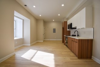 1030 N 48th St in Philadelphia, PA - Building Photo - Building Photo