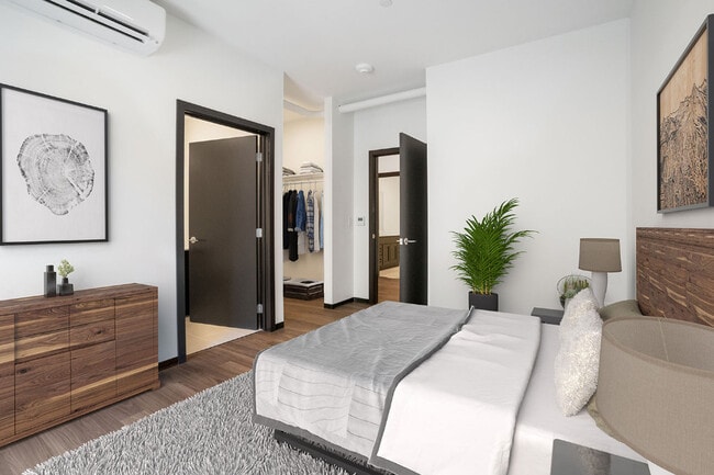 Urbane 210 in Davenport, IA - Building Photo - Building Photo