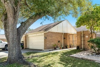 1814 Veranda Dr in West Columbia, TX - Building Photo - Building Photo
