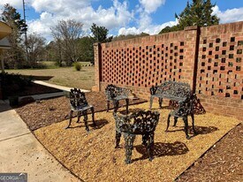 3041 Monroe Hwy in Bogart, GA - Building Photo