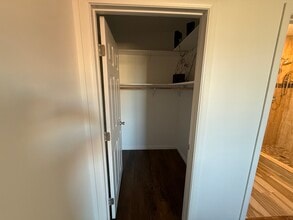 18334 Lorne St in Reseda, CA - Building Photo - Building Photo