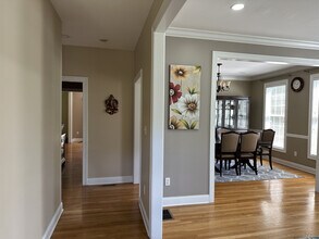41 Buckingham Rd in Avon, CT - Building Photo - Building Photo