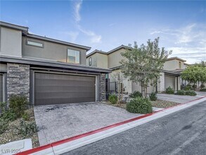 11689 Bearpaw Meadow Ave in Las Vegas, NV - Building Photo - Building Photo