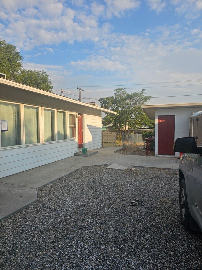 2015 Elm Ave, Unit B-ADU in Grand Junction, CO - Building Photo - Building Photo