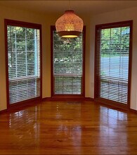 8033 SW Hemlock St in Tigard, OR - Building Photo - Building Photo