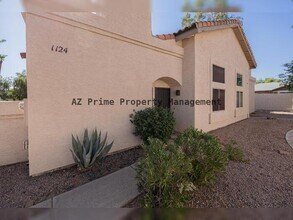 2019 W Lemon Tree Pl in Chandler, AZ - Building Photo - Building Photo