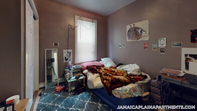 36 Mozart St, Unit 2 in Boston, MA - Building Photo - Building Photo