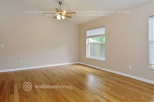 1410 Golden Squirrel Way in Seffner, FL - Building Photo - Building Photo