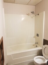 410 W Webster St, Unit Apt 3 in Goldfield, IA - Building Photo - Building Photo