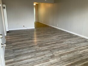 1108 W 5th St in Antioch, CA - Foto de edificio - Building Photo