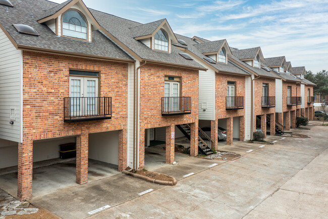 Arbor Point in Houston, TX - Foto de edificio - Building Photo