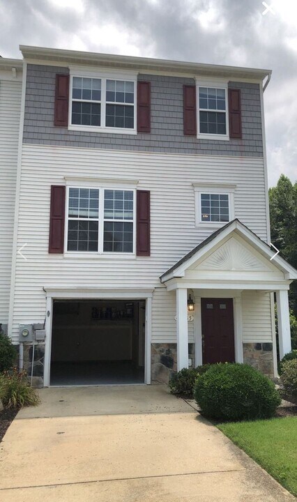 48385 Sunburst Dr in Lexington Park, MD - Building Photo