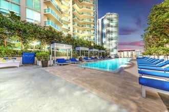 150 Sunny Isles Blvd in Sunny Isles Beach, FL - Building Photo - Building Photo