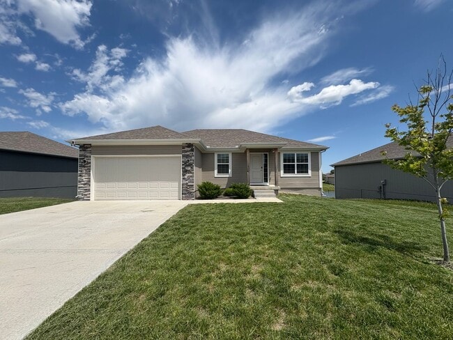 property at 705 Poplar Cir