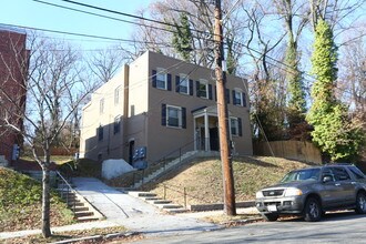 2887 Hartford St SE in Washington, DC - Building Photo - Building Photo