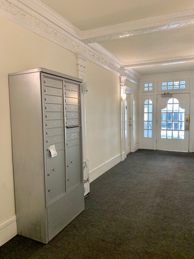 845 Hyde St in San Francisco, CA - Foto de edificio - Building Photo