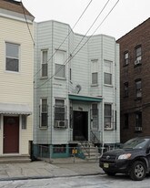 308 3rd St in Union City, NJ - Building Photo