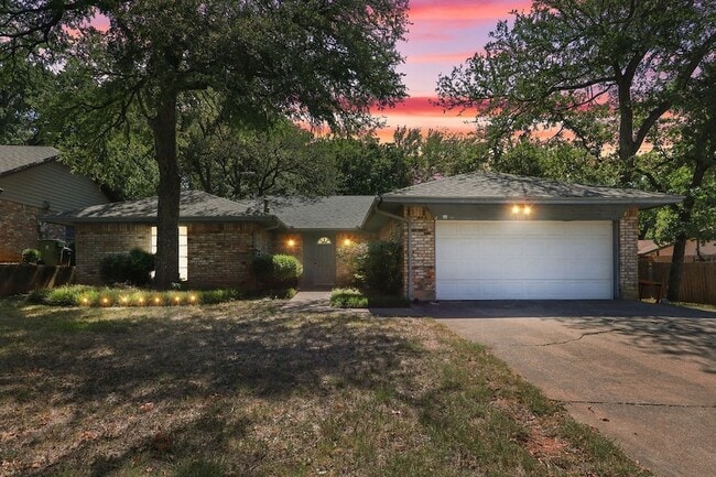 property at 2306 Smokerise Dr