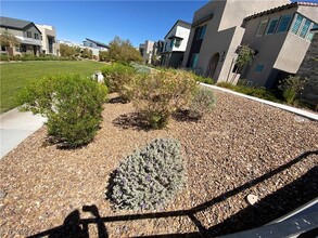 2274 Brandwood Way, Unit 04-4835 Walnut Peak in Henderson, NV - Building Photo - Building Photo