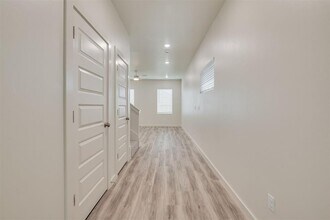 8911 NW 109th St in Oklahoma City, OK - Building Photo - Building Photo