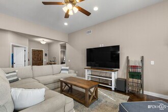 7 Freedom Cir in Wichita Falls, TX - Building Photo - Building Photo