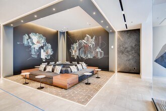 1808 Minor Ave, Unit #2409 in Seattle, WA - Foto de edificio - Building Photo