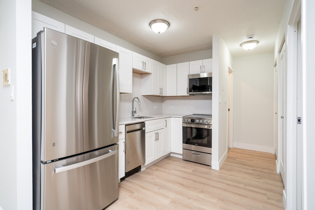 162 Summer St in Somerville, MA - Building Photo