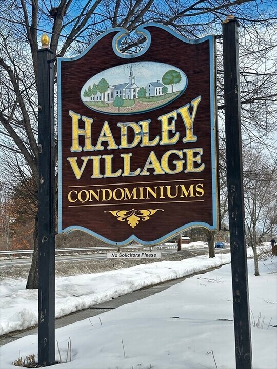 540 Granby Rd in South Hadley, MA - Building Photo