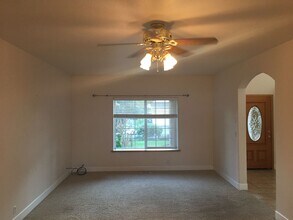 2057 Berwin Ln in Eugene, OR - Building Photo - Building Photo