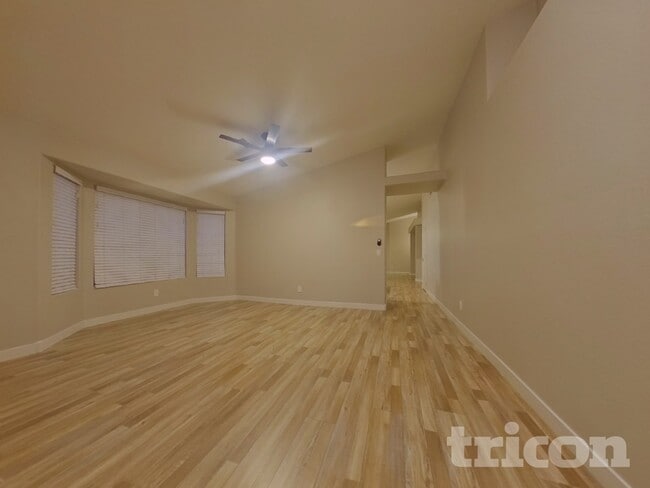 350 N 152nd Dr in Goodyear, AZ - Building Photo - Building Photo