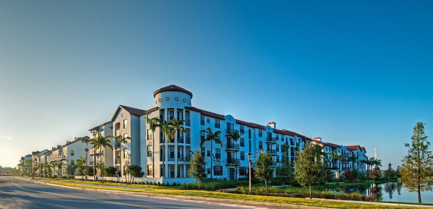 Atlantico at Alton in Palm Beach Gardens, FL - Building Photo