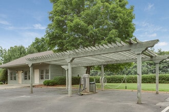 Huntington Downs in Greenville, SC - Building Photo - Building Photo