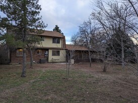 11065 Pinyon Dr in Northglenn, CO - Building Photo