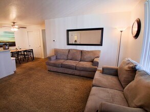 104 W 1230 N St in Provo, UT - Foto de edificio - Building Photo