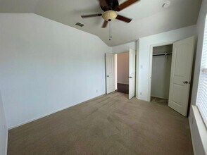 457 Dragon Ridge Rd in Buda, TX - Building Photo - Building Photo