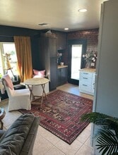 38521 N 33rd Ave, Unit Casita in Phoenix, AZ - Foto de edificio - Building Photo