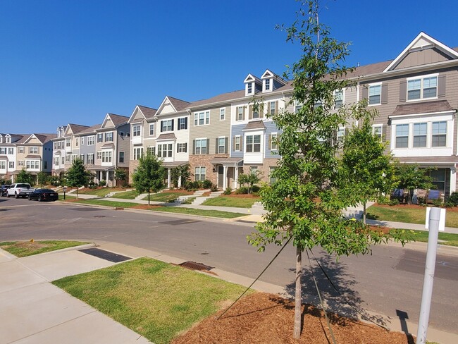 1015 Doveridge St in Charlotte, NC - Building Photo - Building Photo