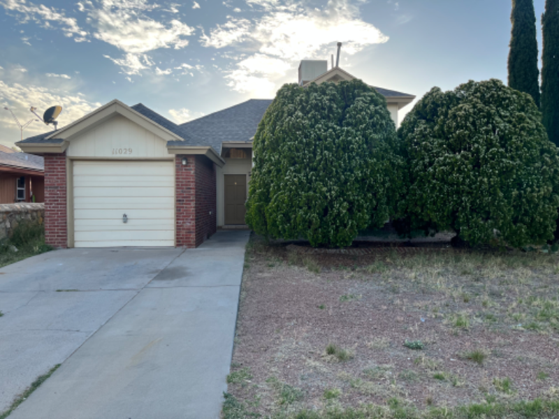 11029 Rockdale St in El Paso, TX - Building Photo
