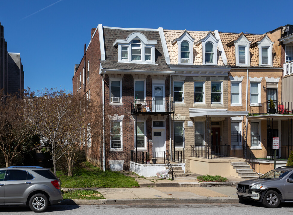 2424 Callow Ave in Baltimore, MD - Foto de edificio