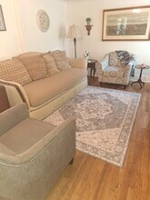 909 W Oak St in Weatherford, TX - Foto de edificio - Building Photo